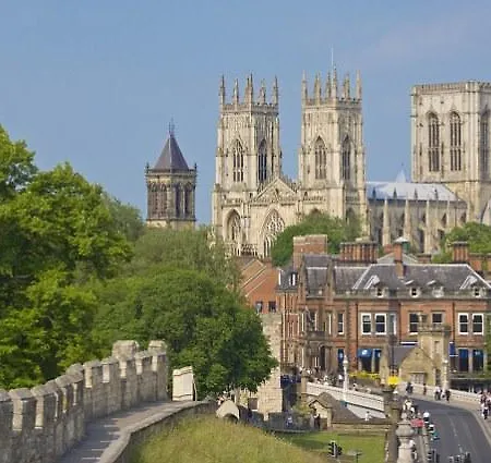Pecketts Loft * York